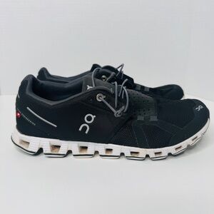 On Cloud 5 Running Sneakers Womens 9 Black White Elastic Laces EU40.5 Comfort Pu